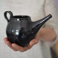 Keraaminen nenäkannu